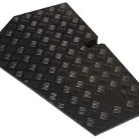 (Rollstuhlüberfahrt linkes Teil) für Kabel-Überfahrschutz