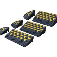 Bordsteinrampe Höhe 100mm schwarz gelb